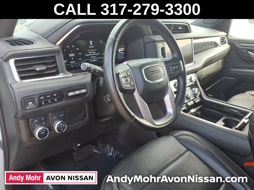 Used 2024 GMC Yukon XL Denali AWD/4WD image 19