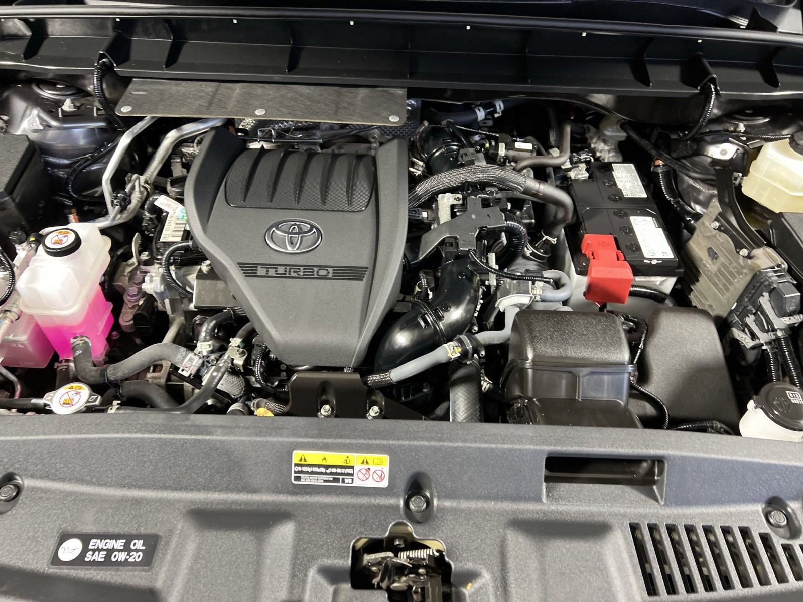 Used 2023 Toyota Highlander LE image 28