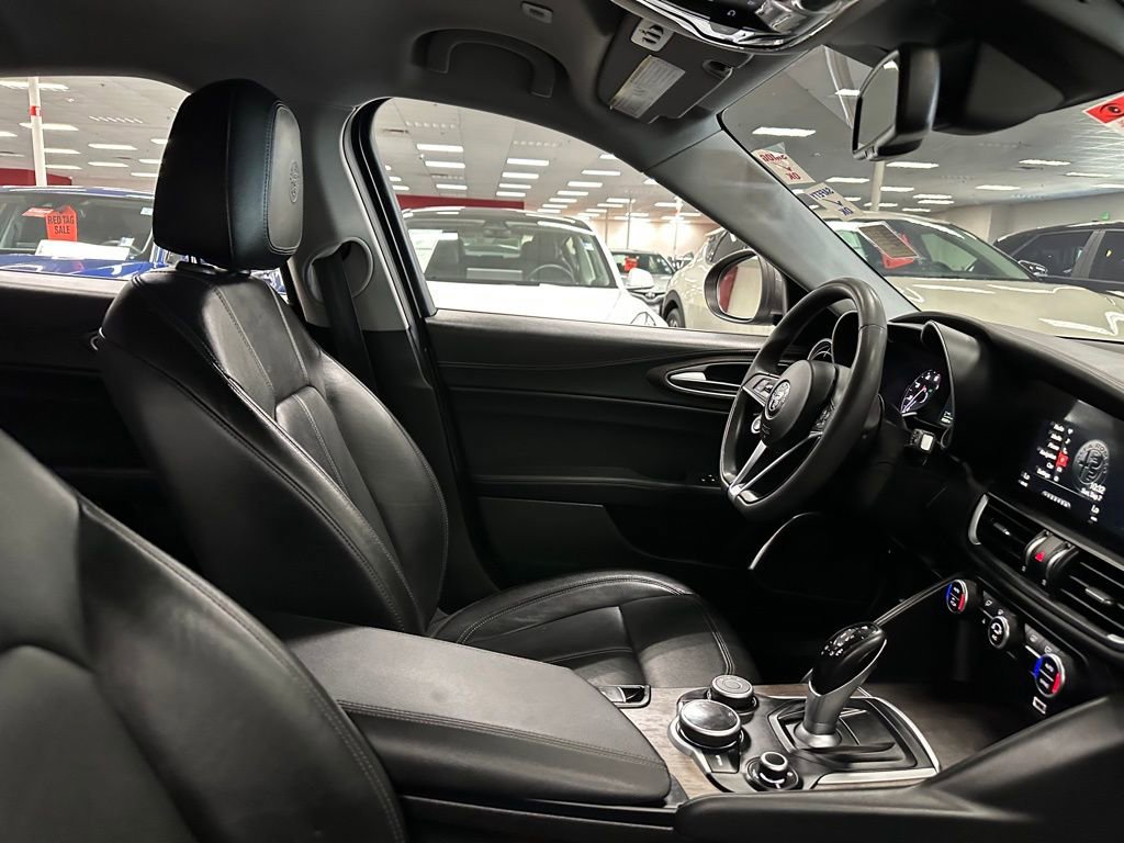 Used 2018 Alfa Romeo Giulia Ti w/ TI Leather Package image 29