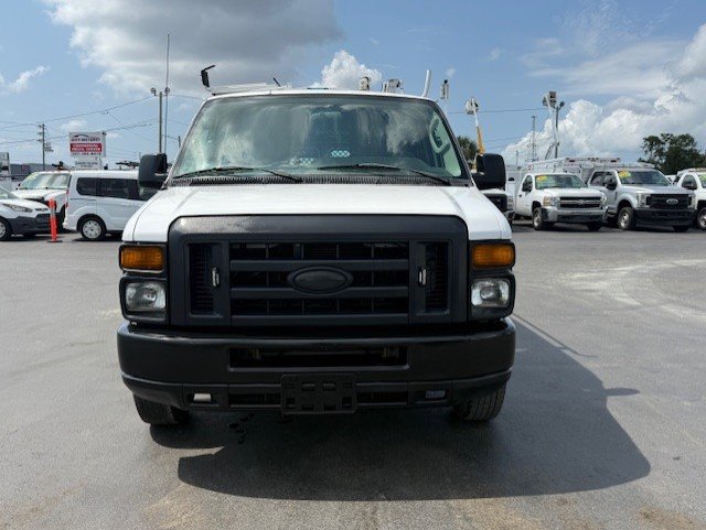 Used 2014 Ford E-150 and Econoline 150 w/ Power Group image 3