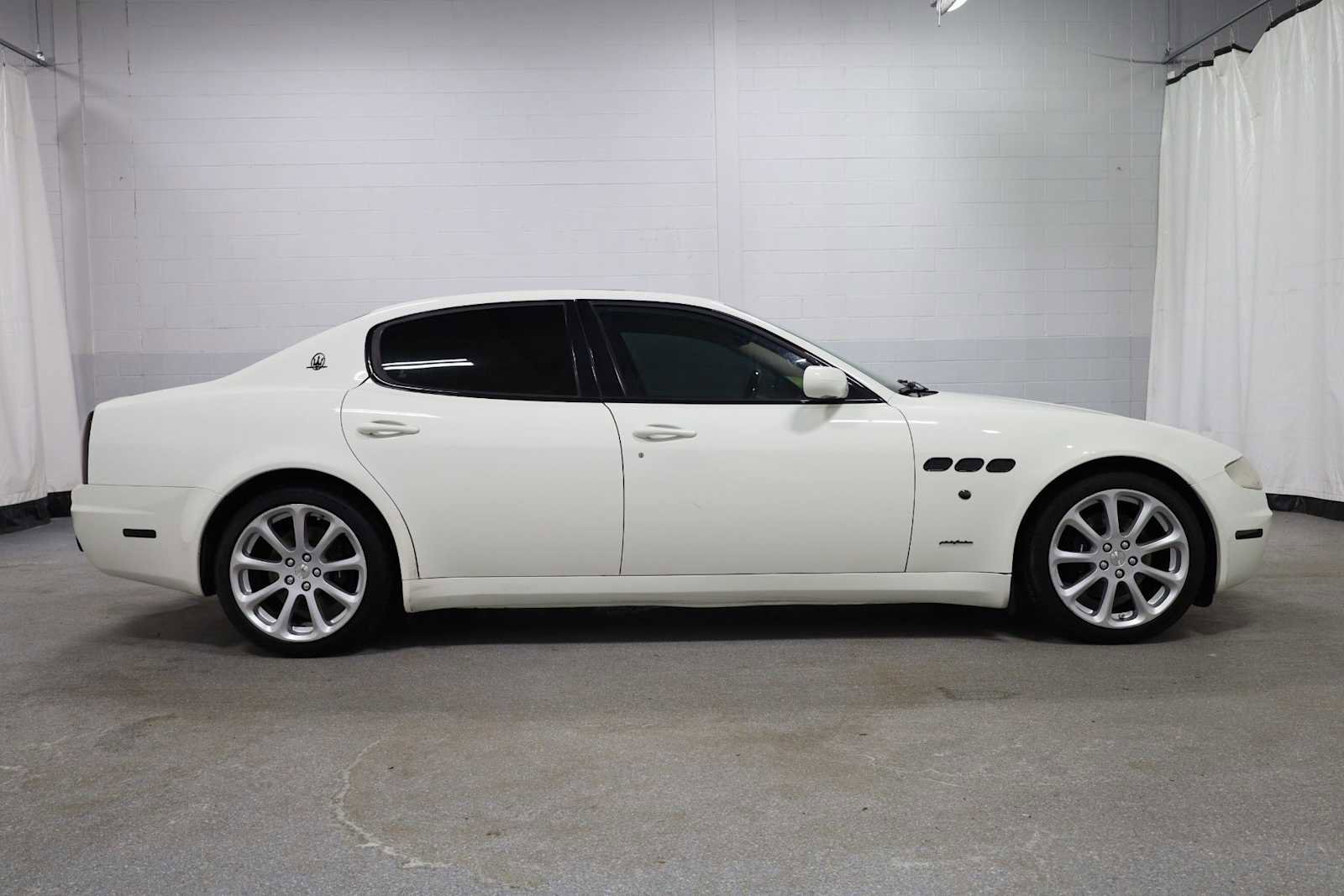 Used 2007 Maserati Quattroporte image 10