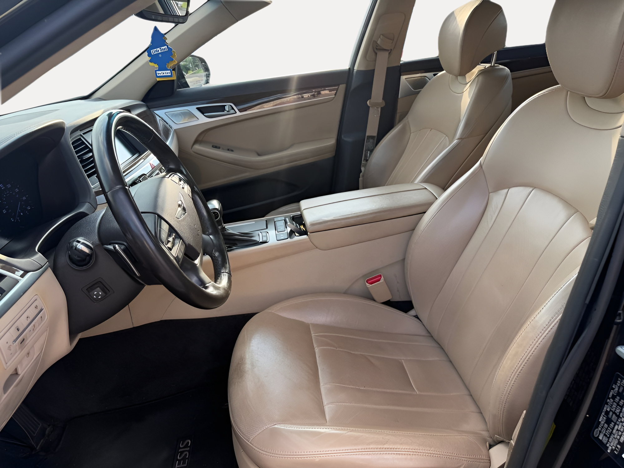 Used 2018 Genesis G80 3.8 w/ Option Group 02 RWD image 2