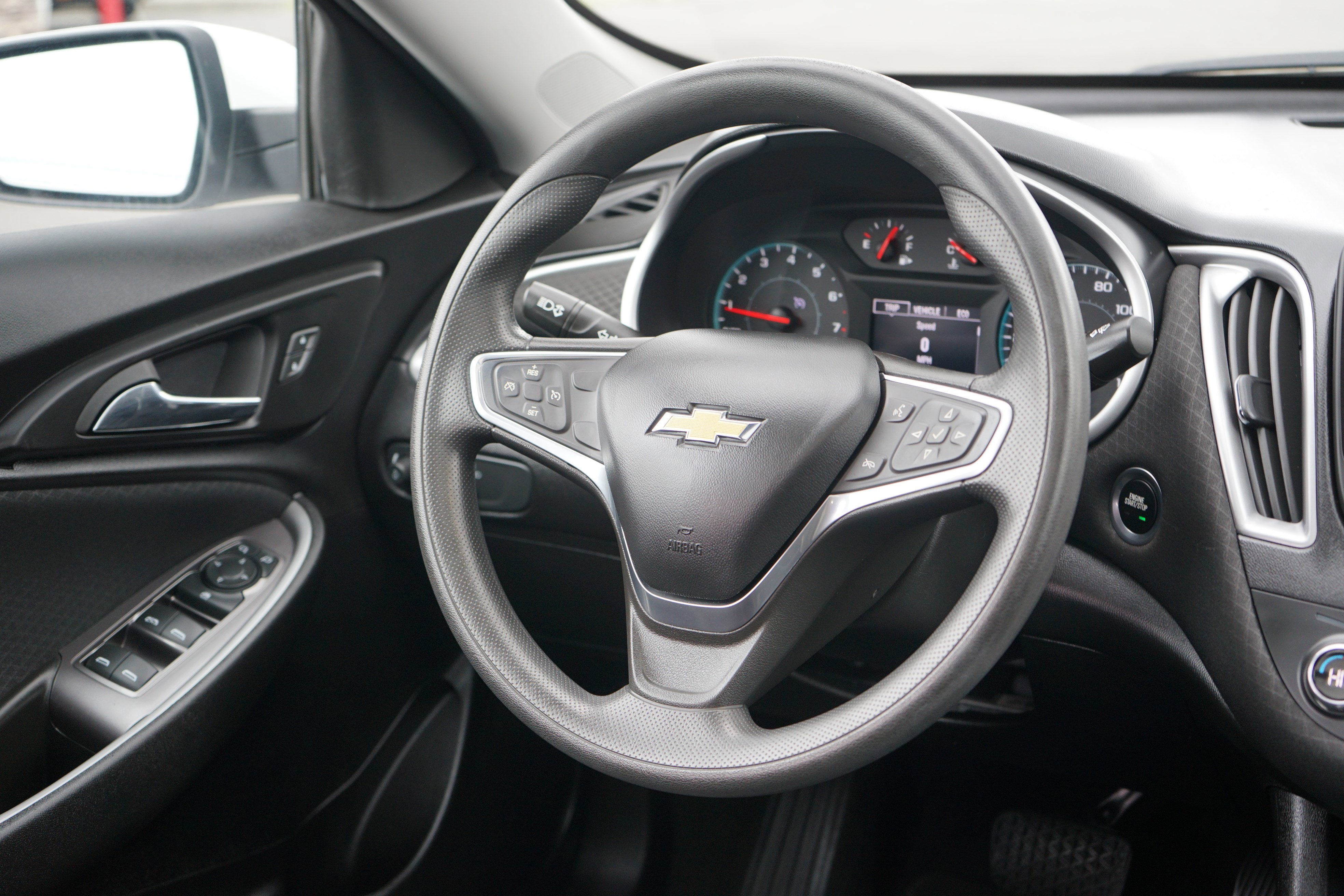 Used 2022 Chevrolet Malibu LT image 21