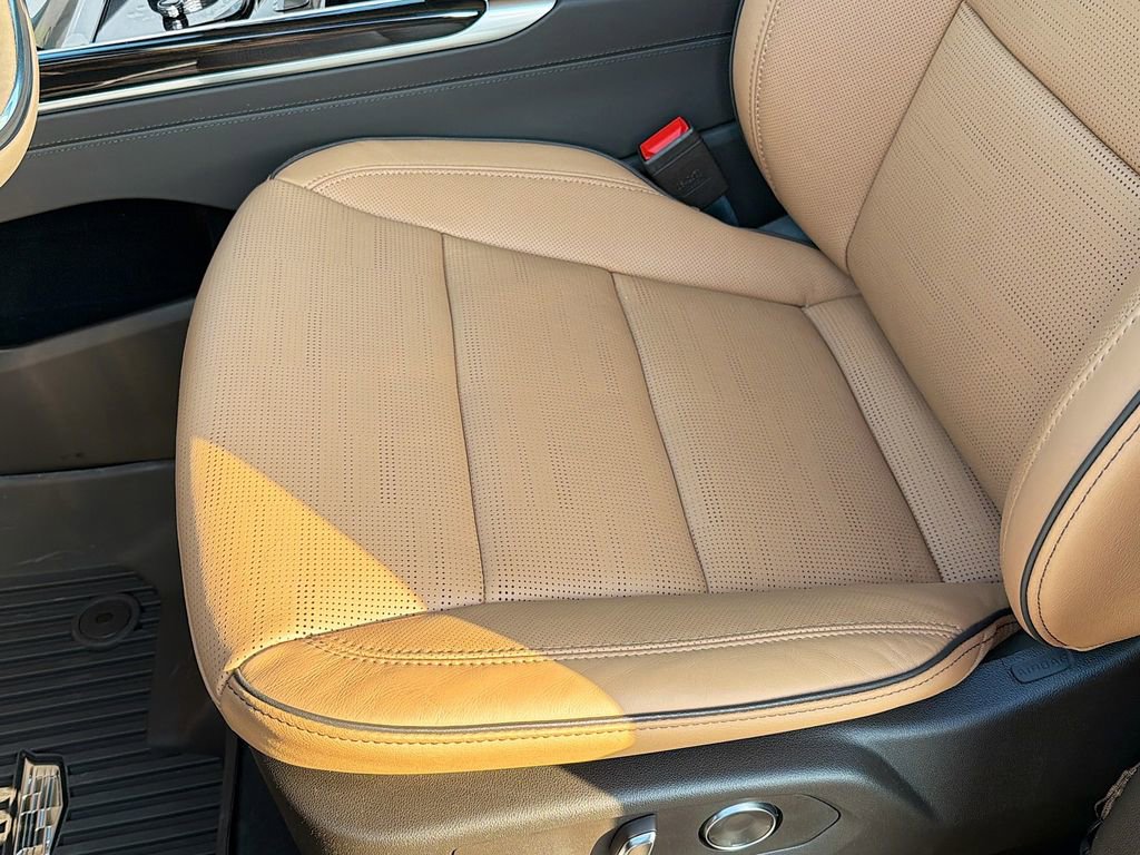 New 2026 Cadillac Escalade Luxury w/ Touring Package AWD/4WD image 20