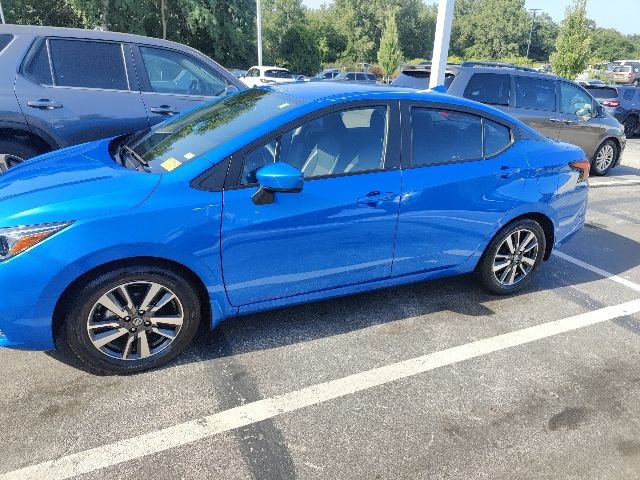 Used 2022 Nissan Versa SV FWD image 4