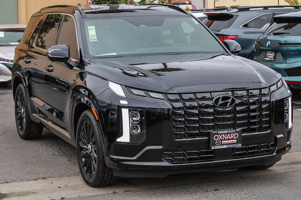 Used 2025 Hyundai Palisade Calligraphy AWD/4WD image 3