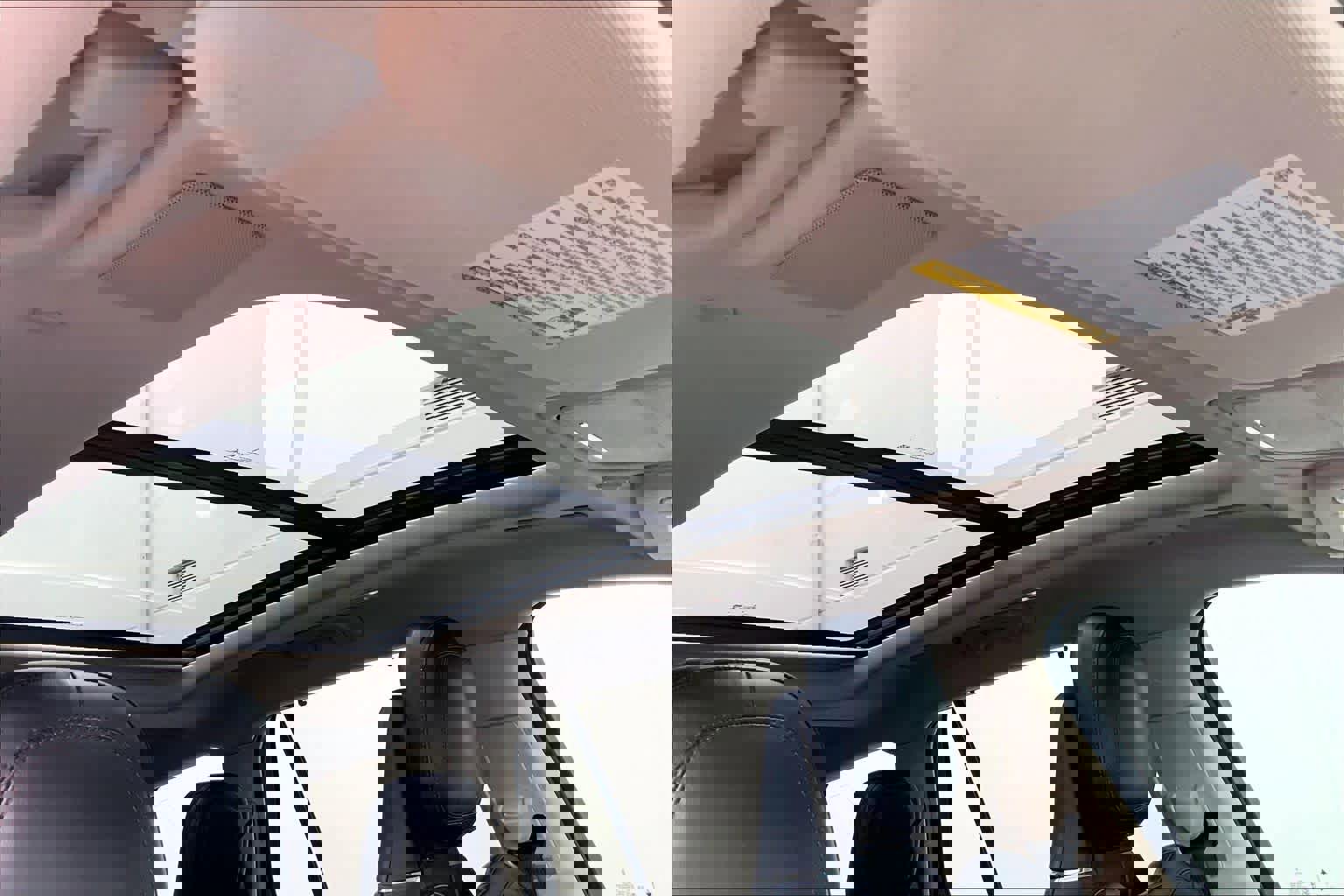 Used 2020 Lincoln Aviator Reserve w/ Equipment Group 202A image 15