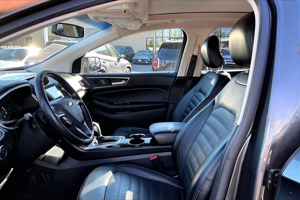 Used 2017 Ford Edge SEL w/ Equipment Group 201A FWD image 15