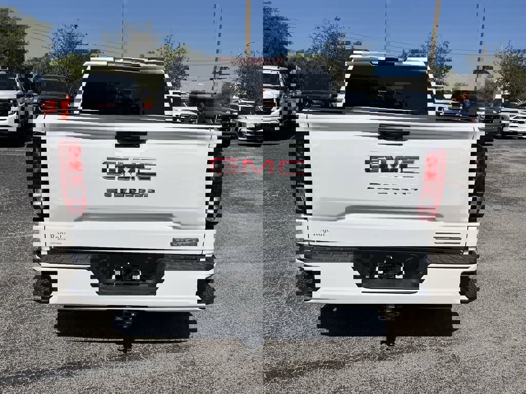 New 2025 GMC Sierra 1500 Elevation image 2