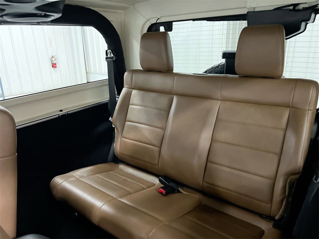 Used 2011 Jeep Wrangler Sahara image 19