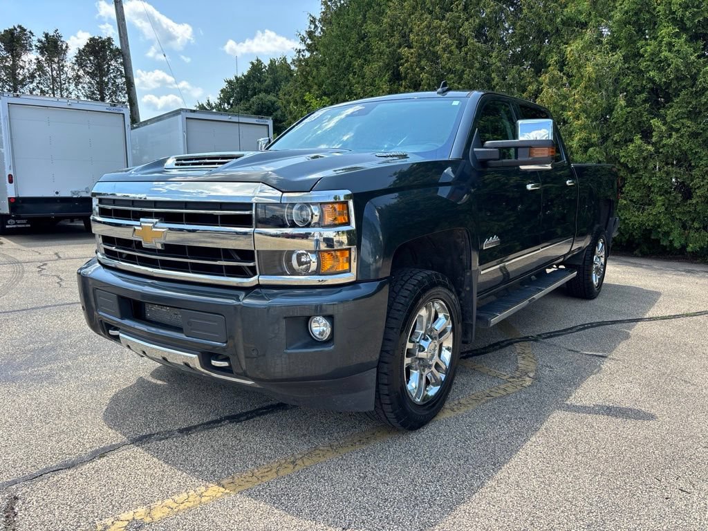 Used 2018 Chevrolet Silverado 2500 High Country AWD/4WD image 2