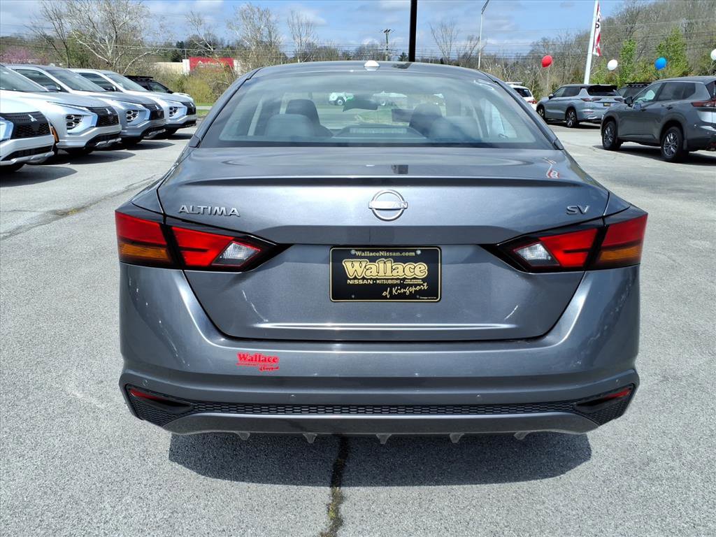 Used 2024 Nissan Altima 2.5 SV image 17