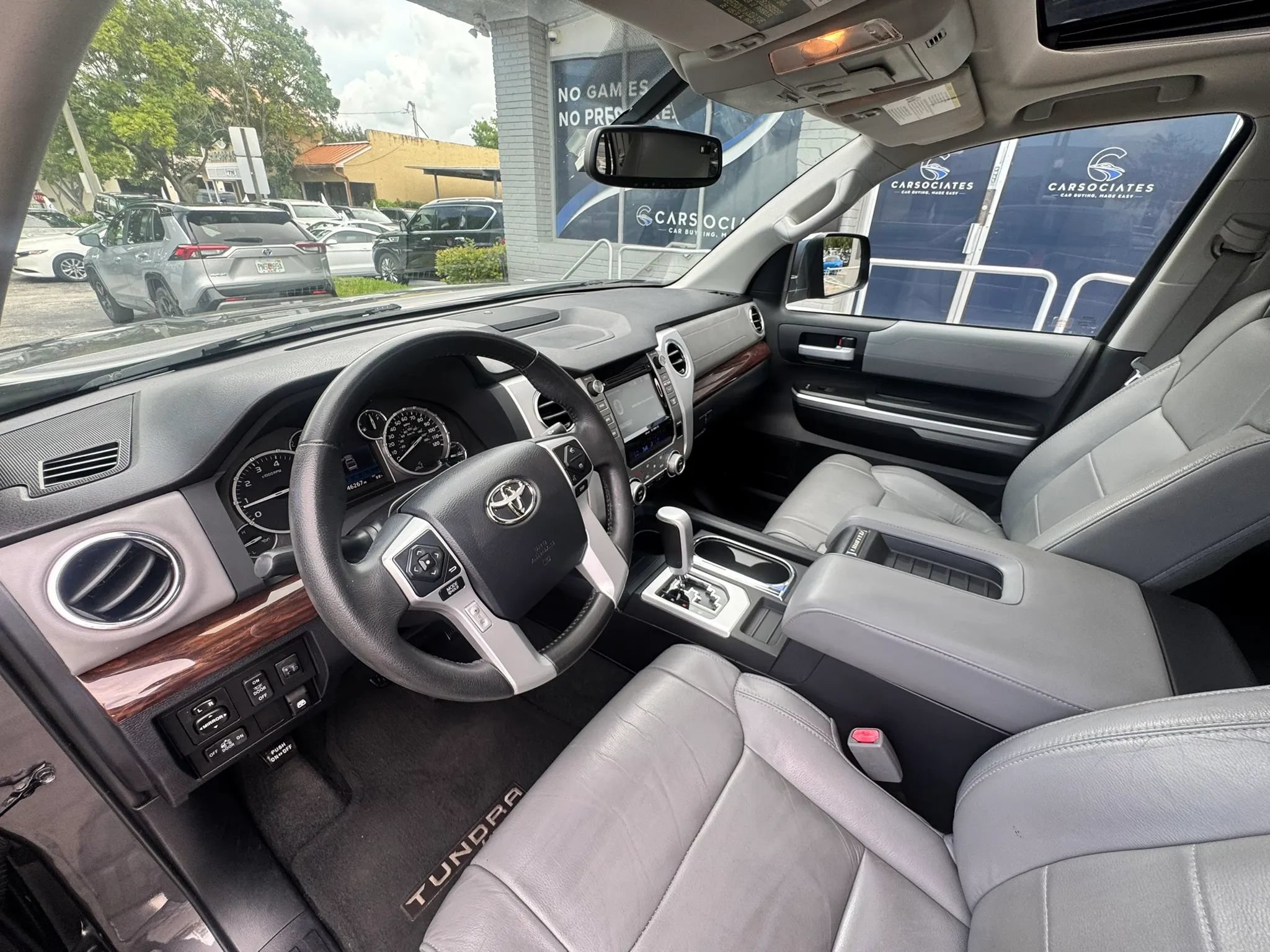 Used 2017 Toyota Tundra Limited w/ TRD Off Road Package RWD image 27