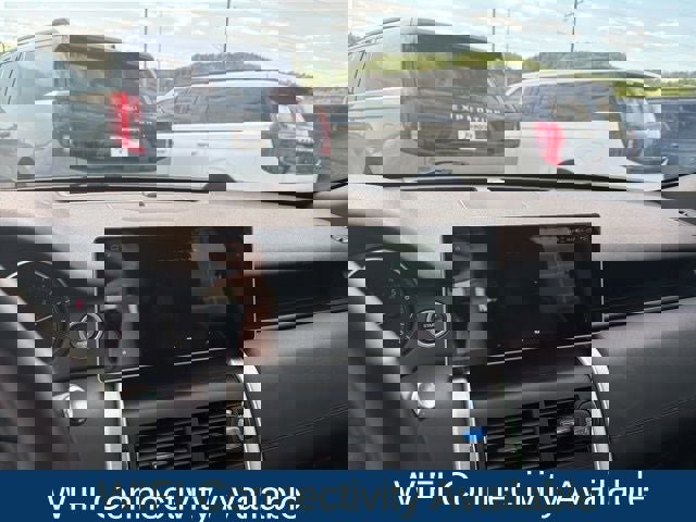 Used 2017 Land Rover Discovery Sport HSE image 10