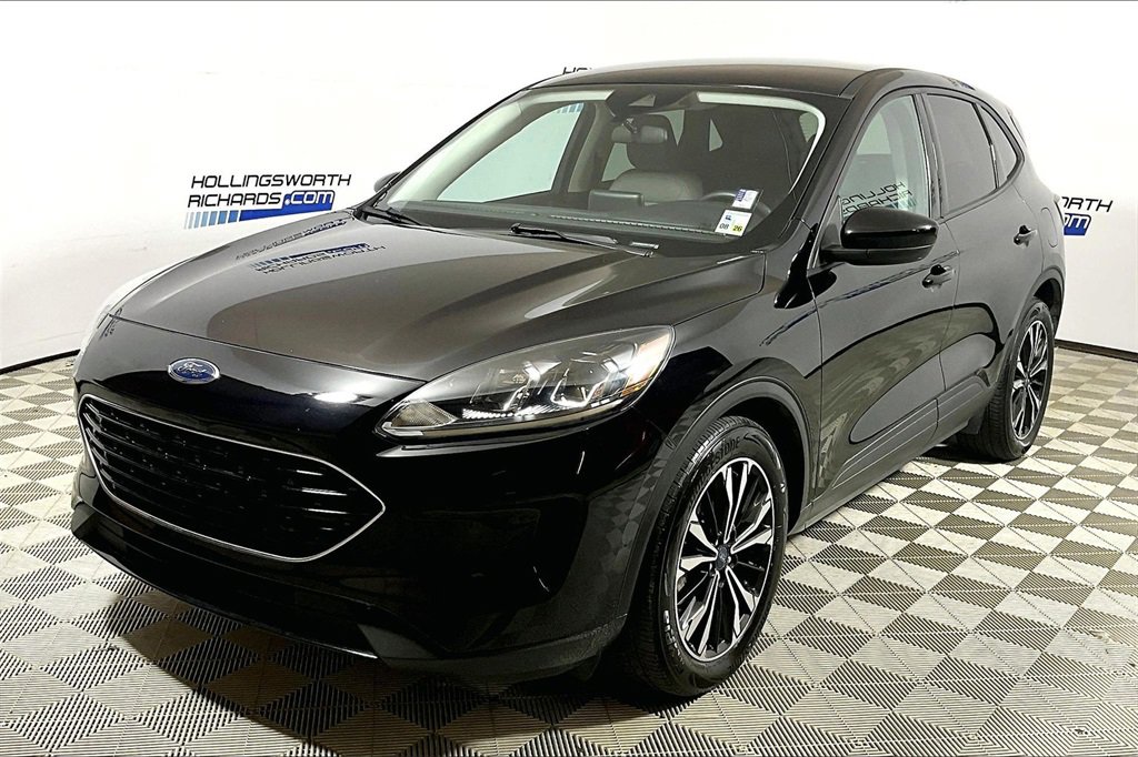 Used 2021 Ford Escape SE w/ SE Sport Appearance Package