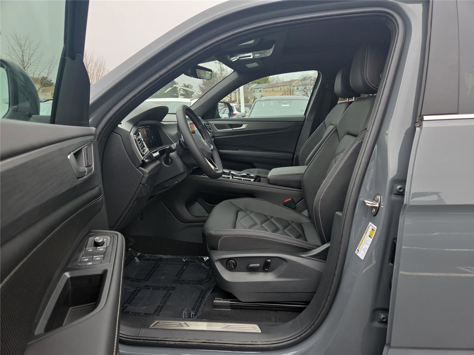 New 2026 Volkswagen Atlas Cross Sport SE image 14