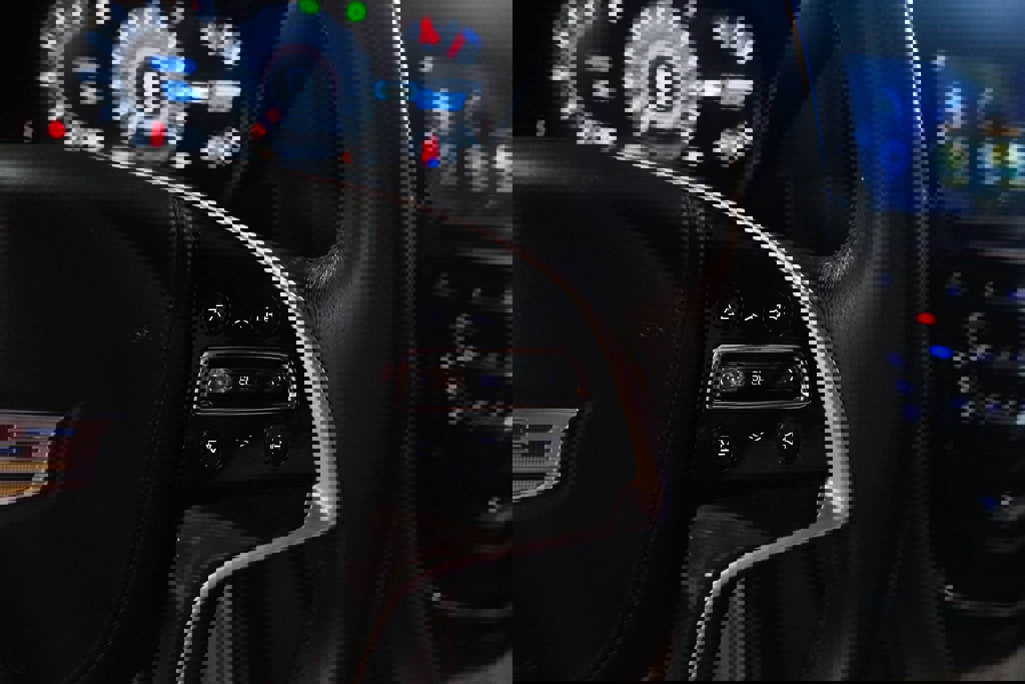 Used 2017 Cadillac Escalade ESV Platinum image 43