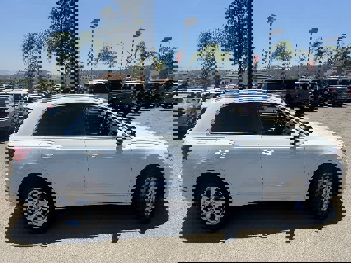 Used 2019 Audi Q3 2.0T Premium Plus w/ Premium Plus Package image 8