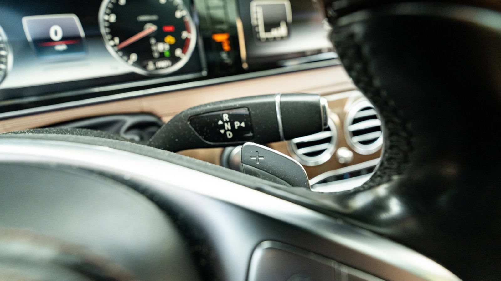 Used 2015 Mercedes-Benz S 550 4MATIC Sedan image 46