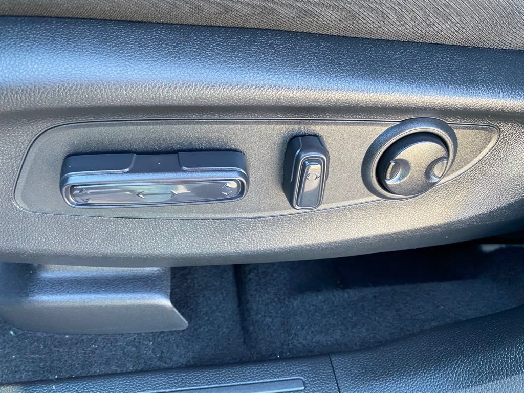 Used 2024 Honda CR-V EX image 11