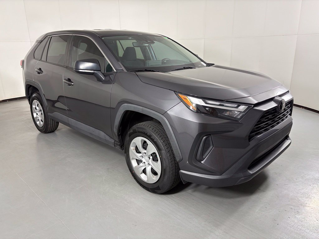 Used 2024 Toyota RAV4 LE FWD image 2