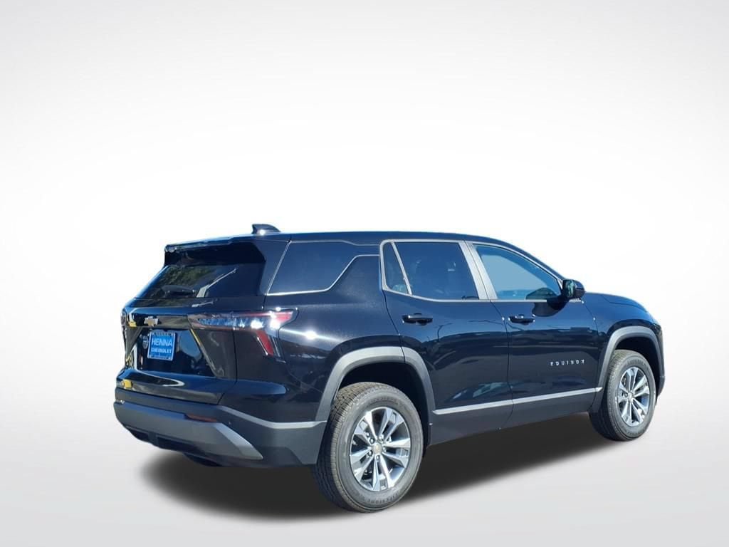 New 2027 Chevrolet Equinox LT w/ Convenience Package II FWD image 3