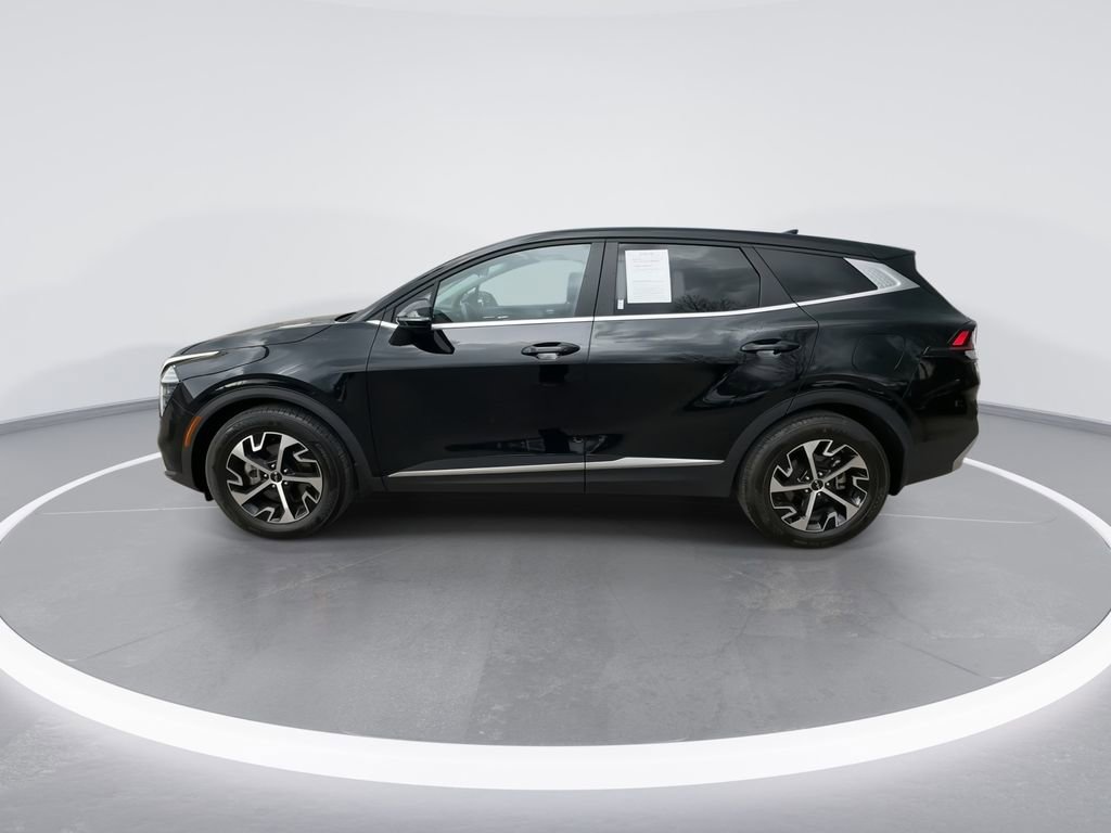 Used 2025 Kia Sportage EX FWD image 5