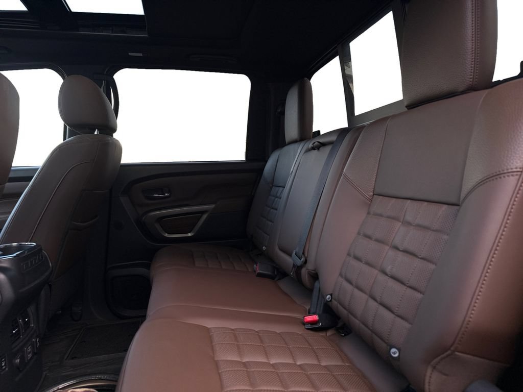 Used 2023 Nissan Titan Platinum Reserve w/ Moonroof Package AWD/4WD image 31