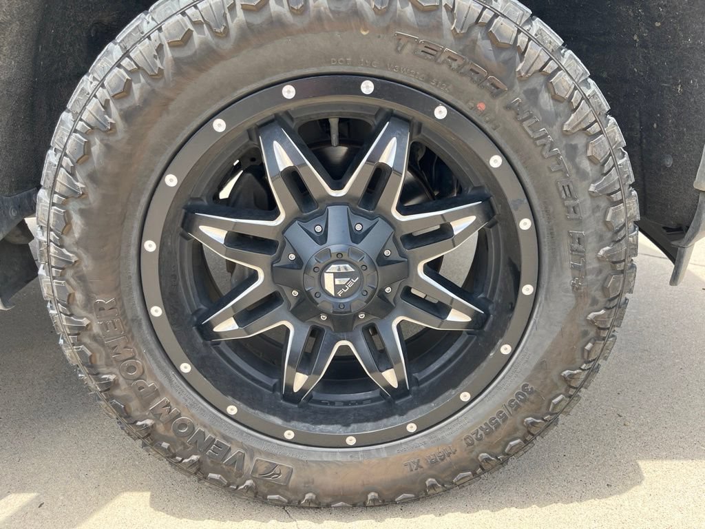 Used 2021 Chevrolet Silverado 1500 LTZ w/ LTZ Convenience Package II AWD/4WD image 8