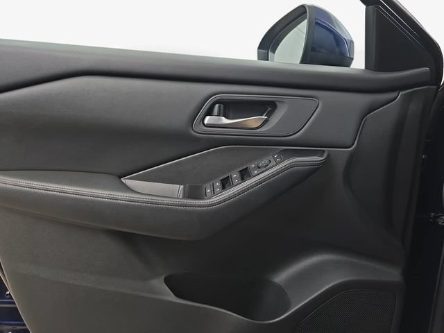 Used 2026 Nissan Rogue SV FWD image 26