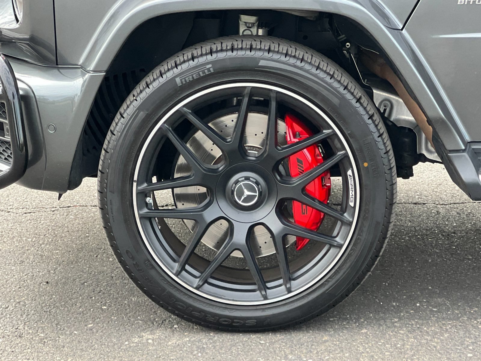 Used 2024 Mercedes-Benz G 63 AMG 4MATIC image 25