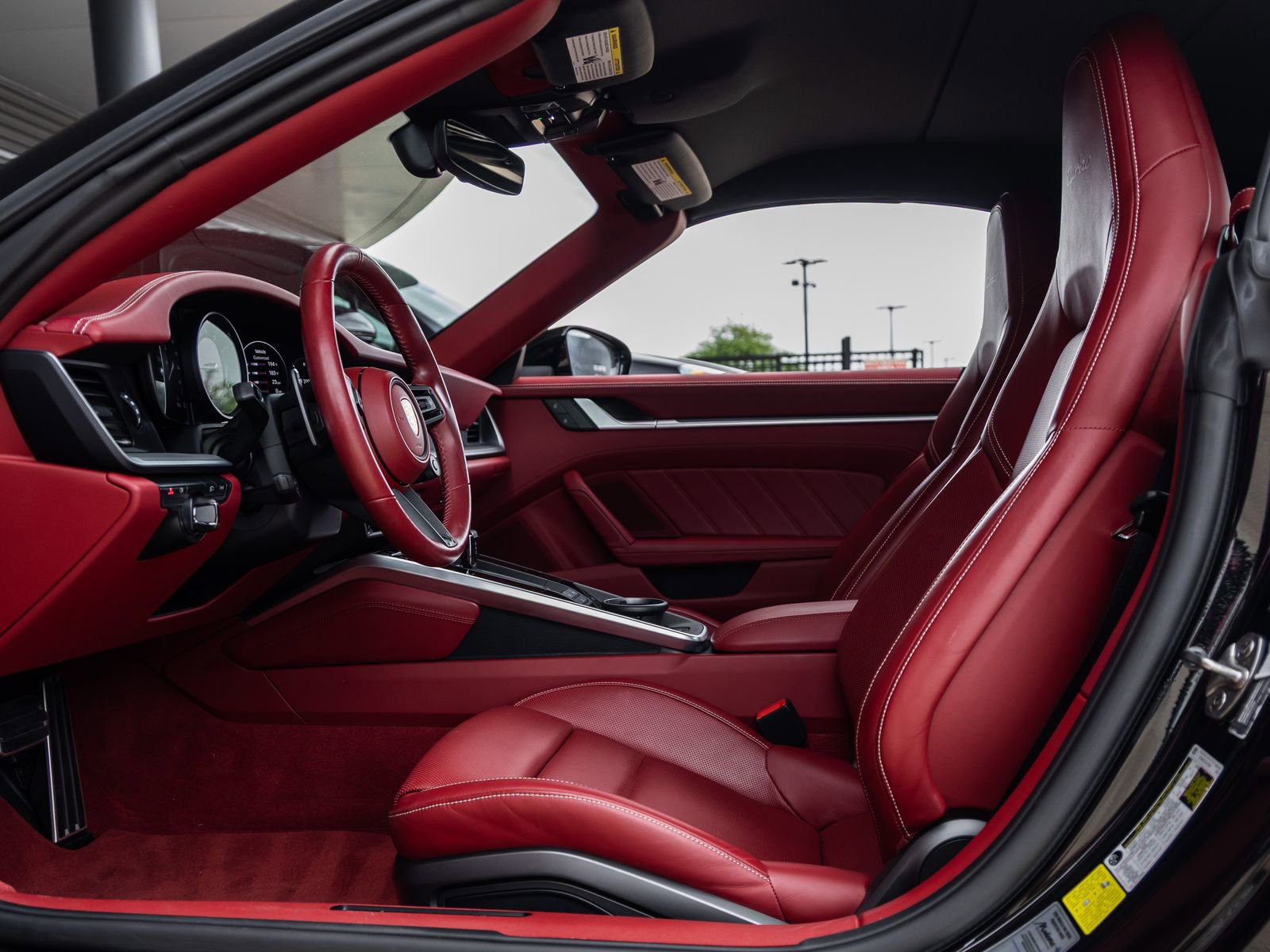 Certified 2022 Porsche 911 Turbo image 28