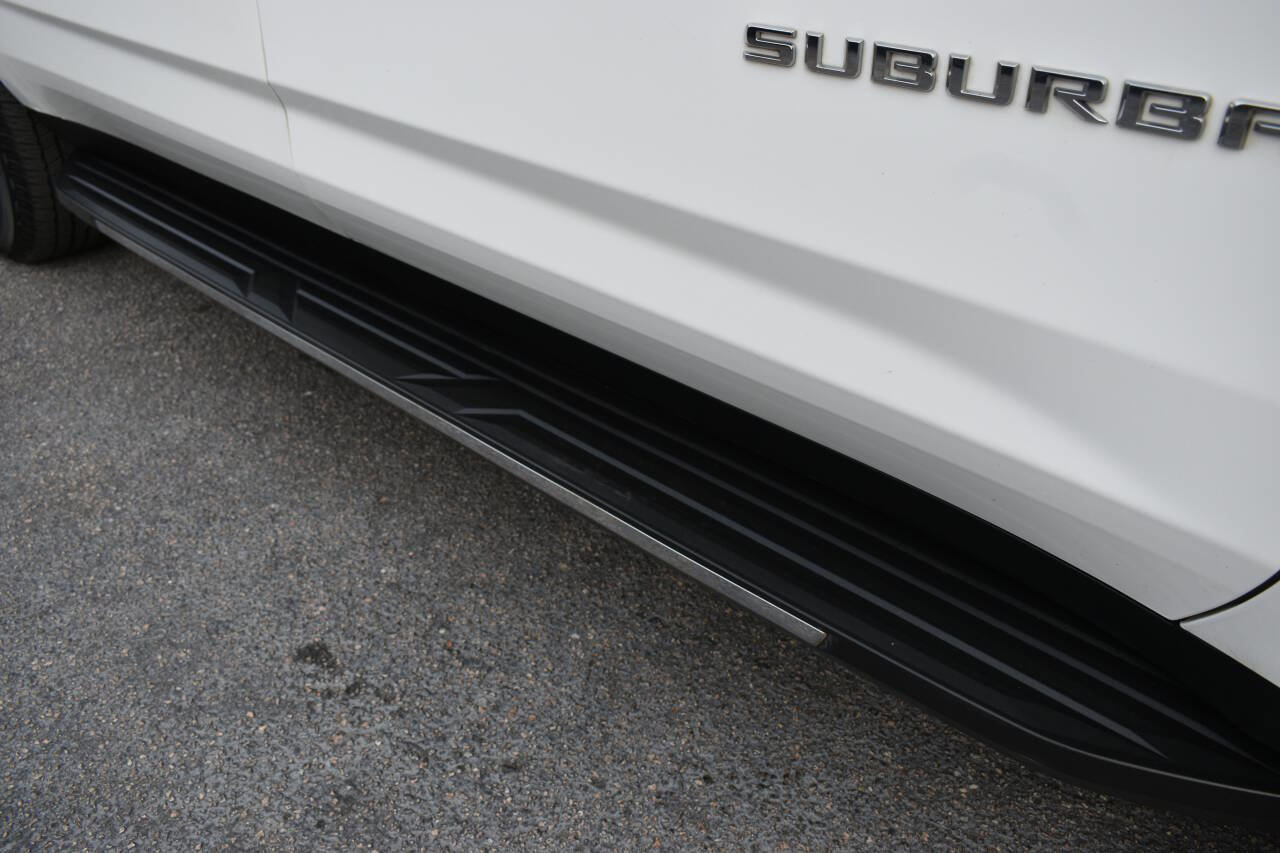 Used 2021 Chevrolet Suburban LT image 35