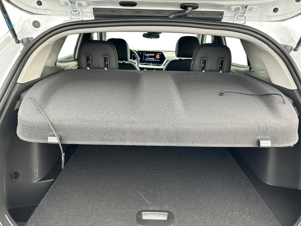 New 2026 Chevrolet Trax LT w/ Driver Confidence Package FWD image 19