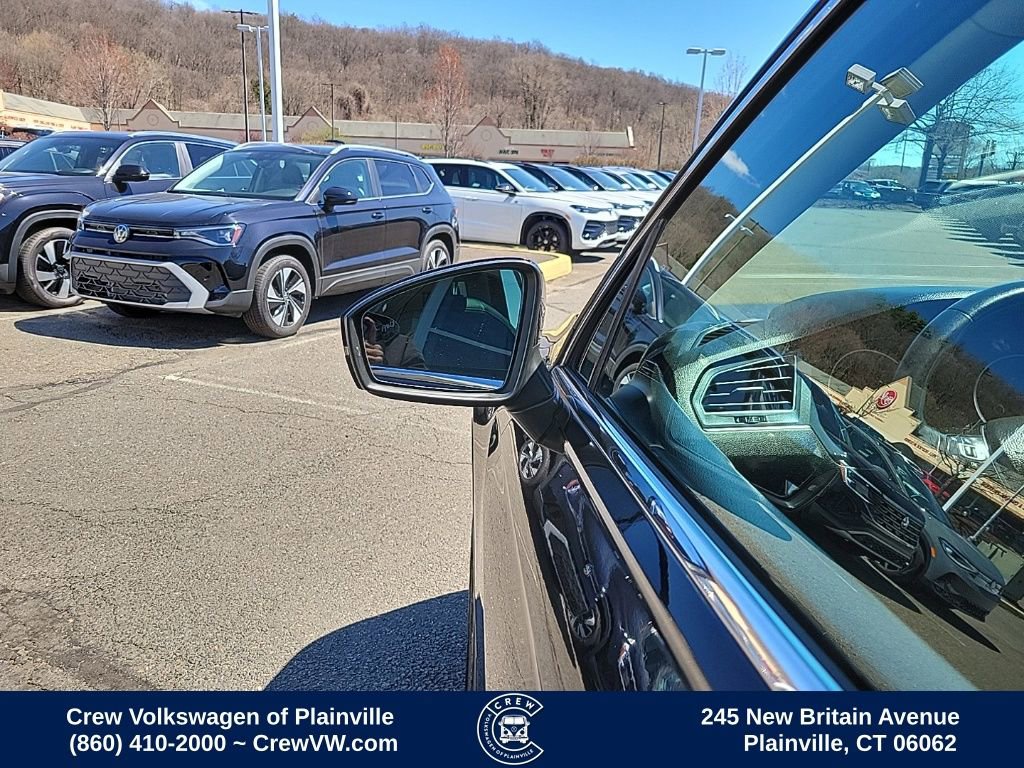 Used 2018 Volkswagen Tiguan SE w/ Panoramic Sunroof Package image 26