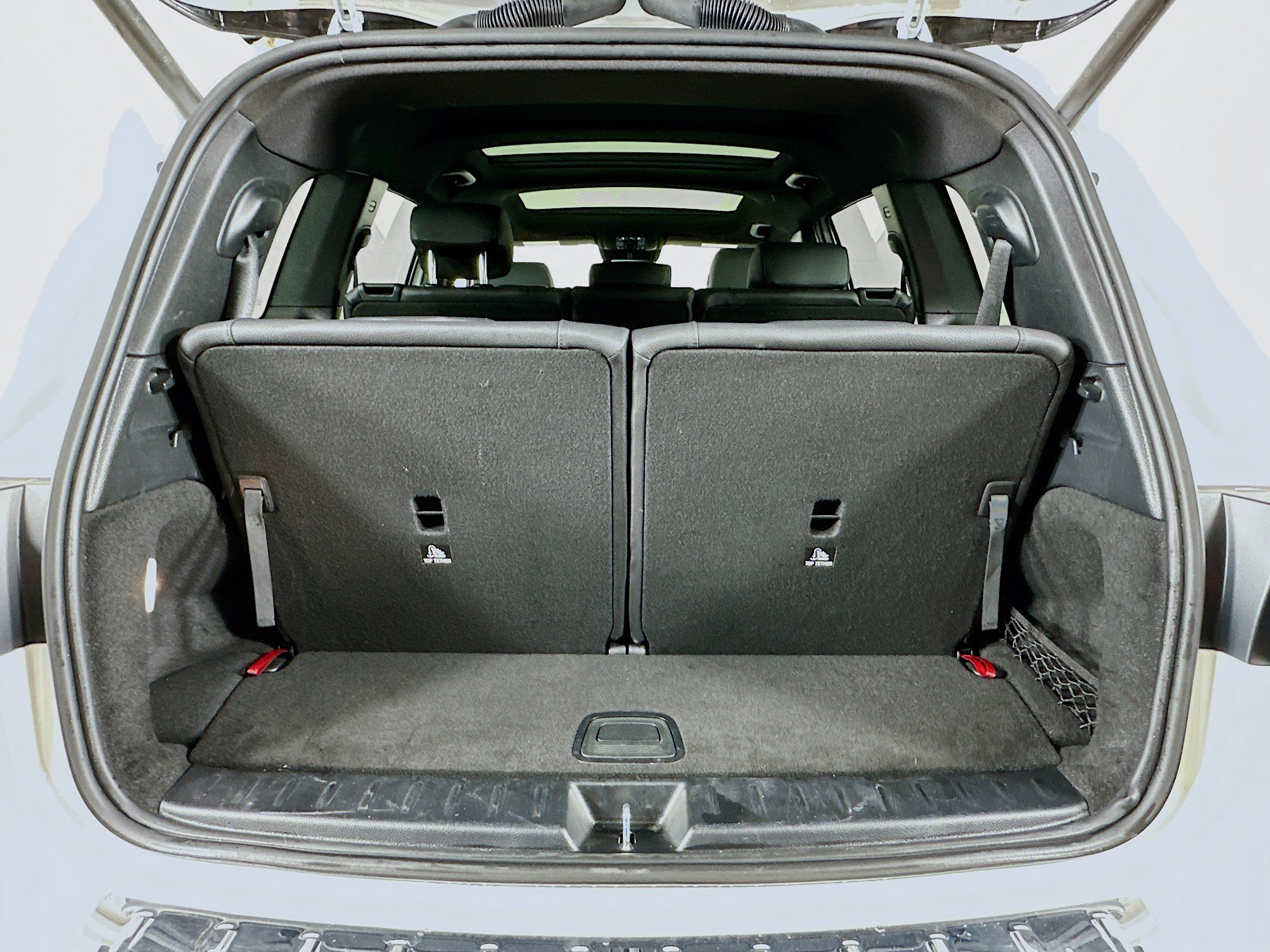 Used 2024 Mercedes-Benz GLB 250 4MATIC image 30