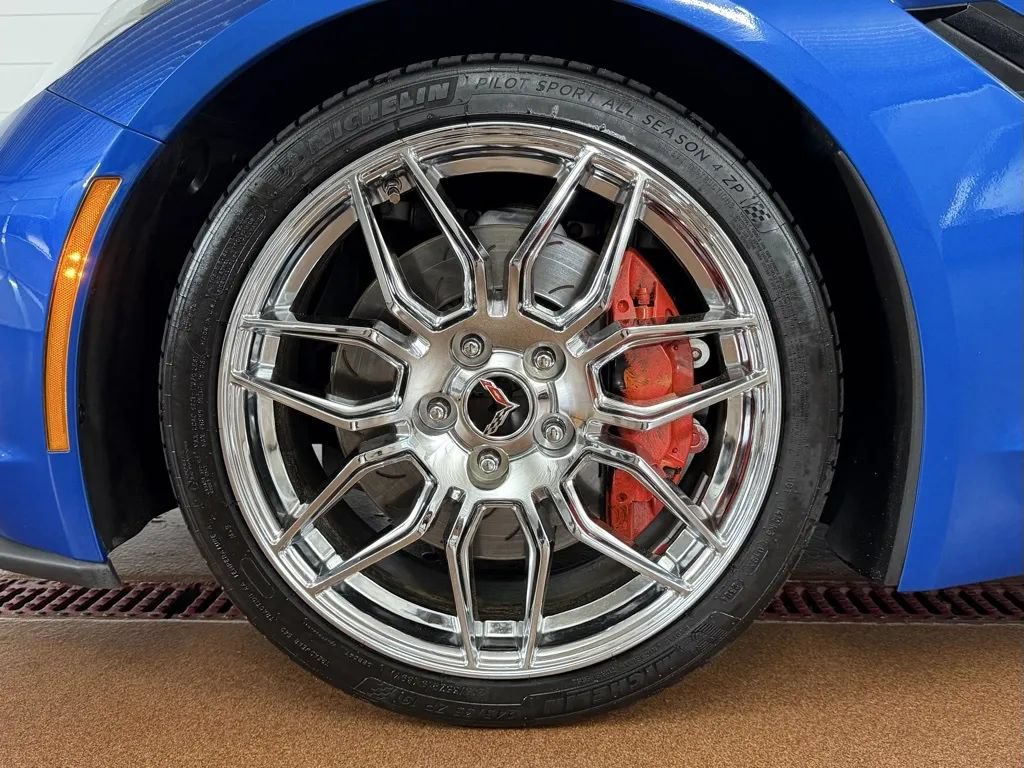 Used 2014 Chevrolet Corvette Stingray Convertible RWD image 10
