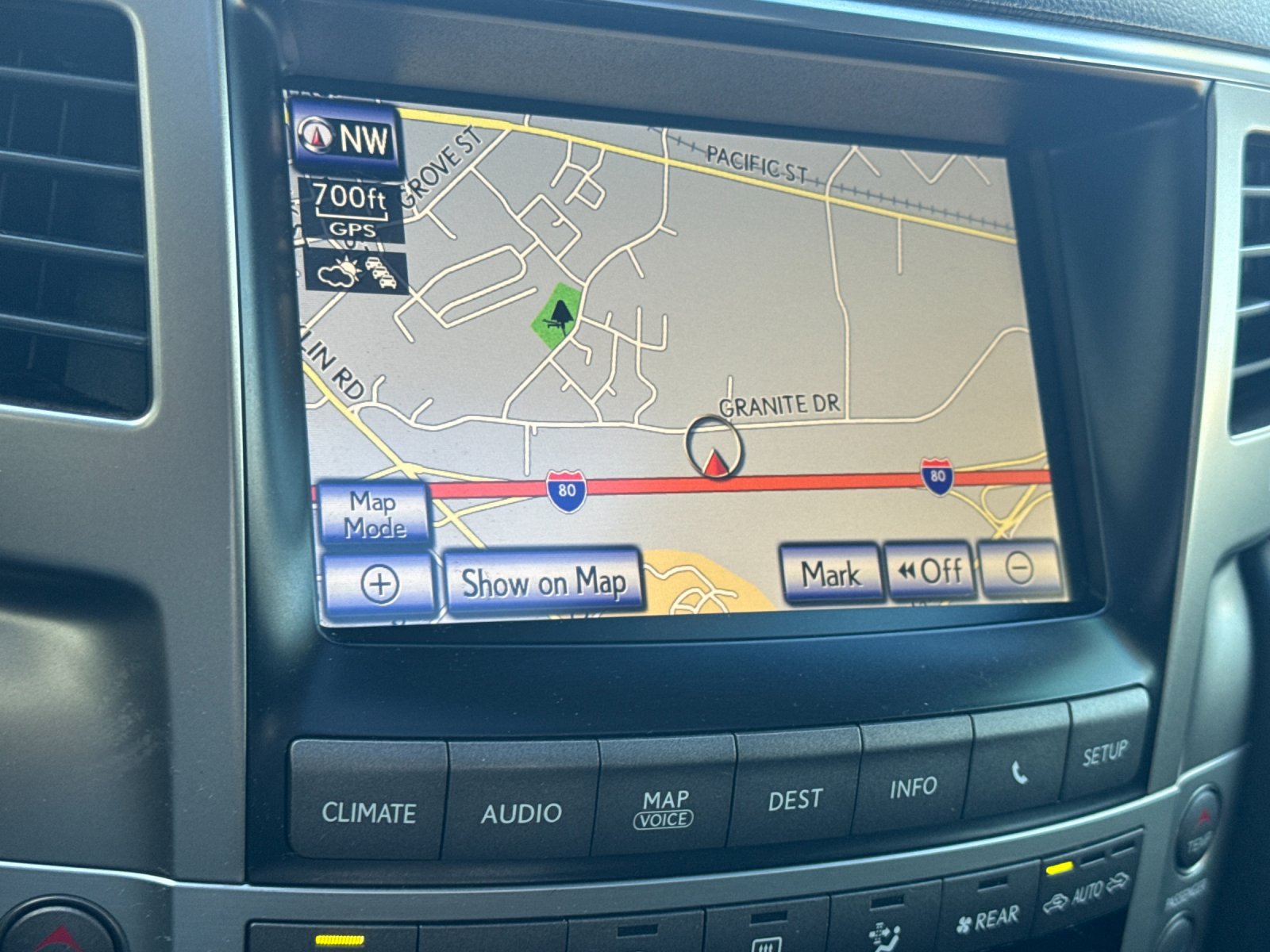Used 2015 Lexus LX 570 4WD image 19