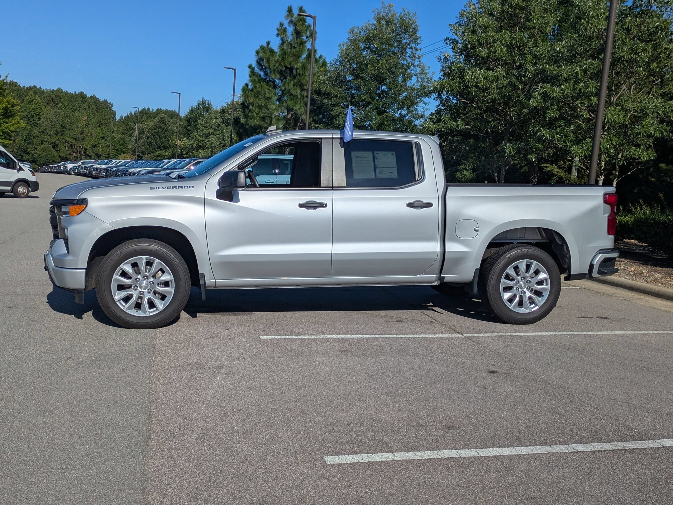 Used 2022 Chevrolet Silverado 1500 Custom RWD image 7