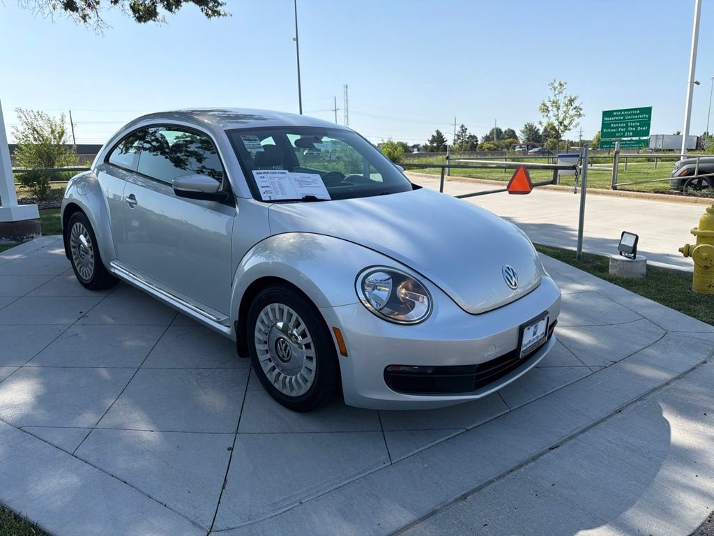 Used 2014 Volkswagen Beetle 2.5 FWD image 2