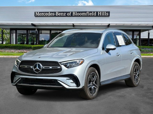 Used 2025 Mercedes-Benz GLC 300 4MATIC image 1