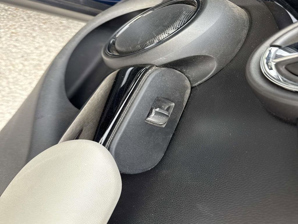 Used 2019 MINI Cooper S image 32