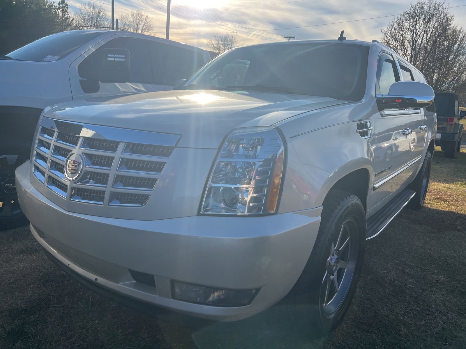 Used 2014 Cadillac Escalade ESV Luxury