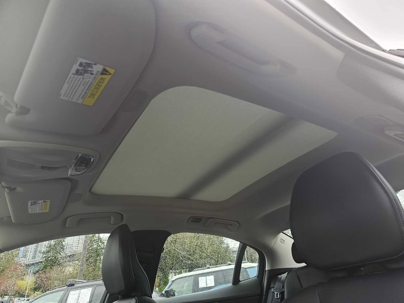 Certified 2022 Volvo S60 T8 R-Design Expression w/ Premium Package AWD/4WD image 22