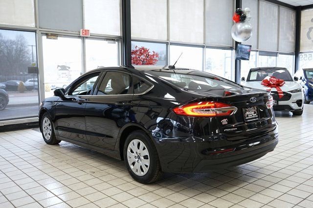 Used 2019 Ford Fusion S image 5