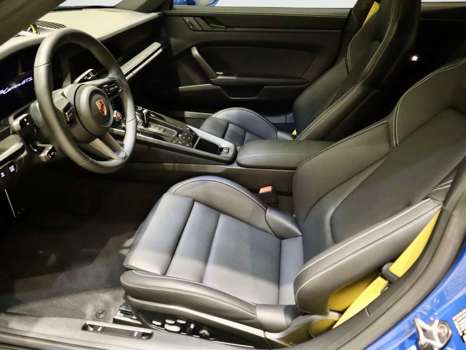 Used 2025 Porsche 911 GTS image 16