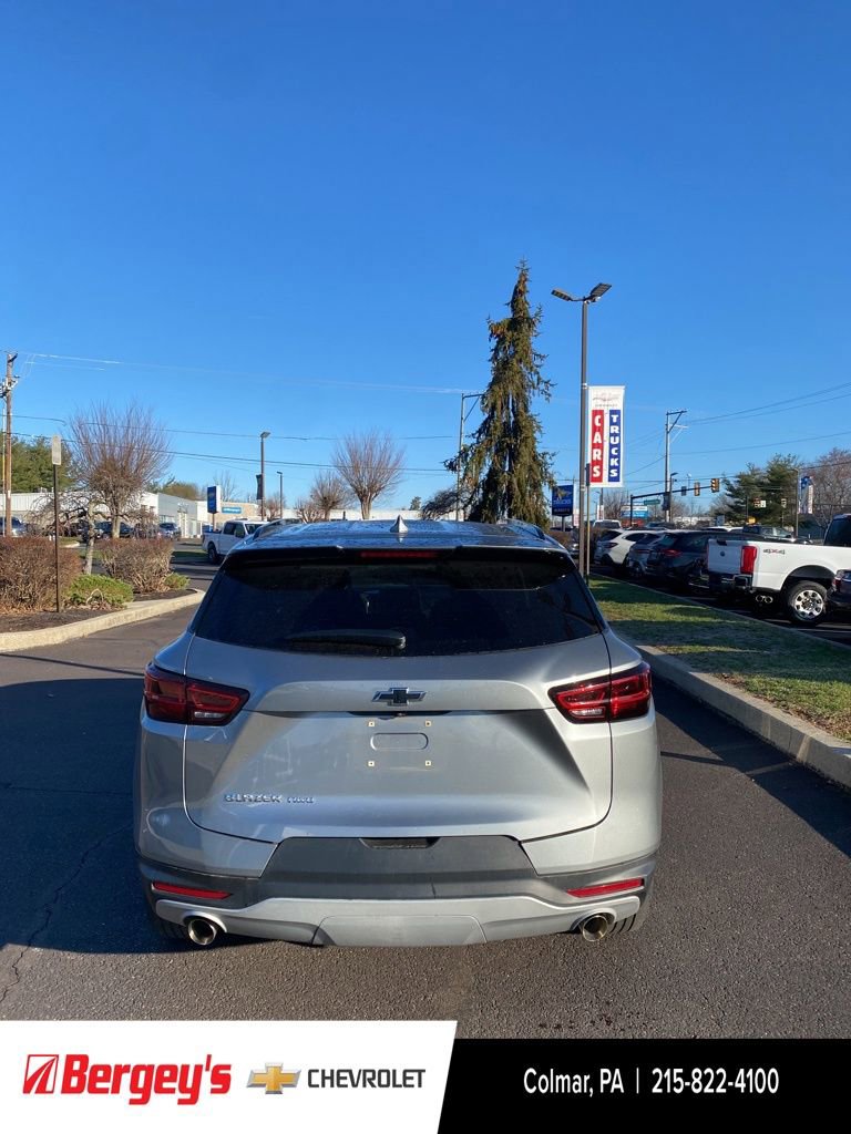 Used 2023 Chevrolet Blazer LT image 5