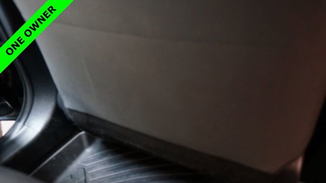 Used 2020 Toyota Corolla LE FWD image 36