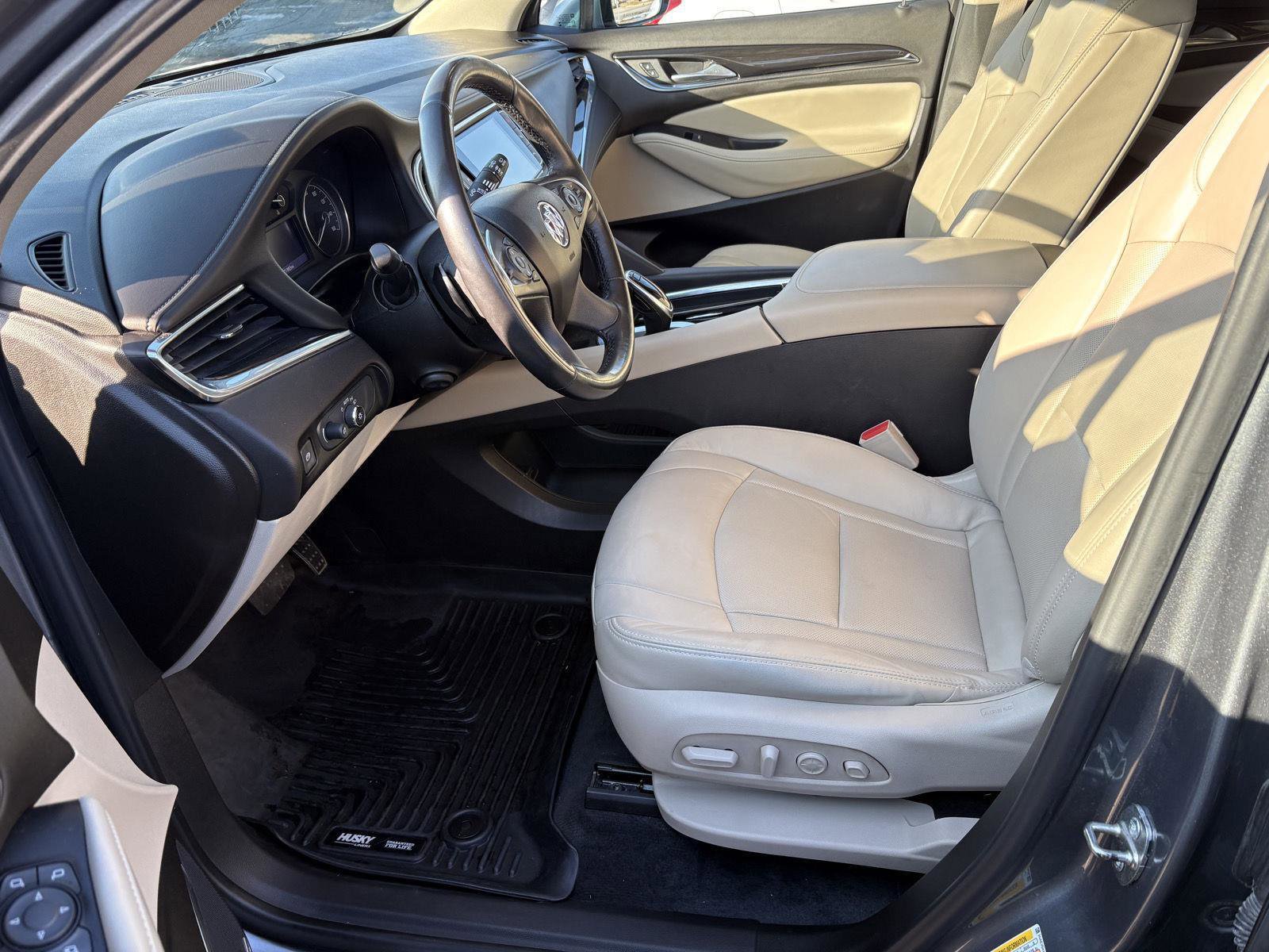 Used 2021 Buick Enclave Premium w/ Sun and Sites Package image 4