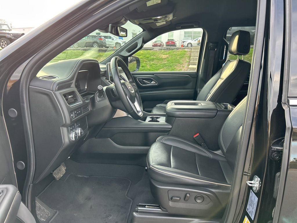 Used 2024 GMC Yukon XL SLT image 9